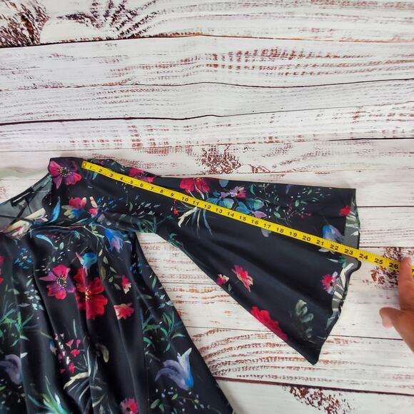 Retro Black Floral Bell Sleeve Top Fairy Whimsigoth Blouse Oversized Sm V-Neck - Picture 10 of 10